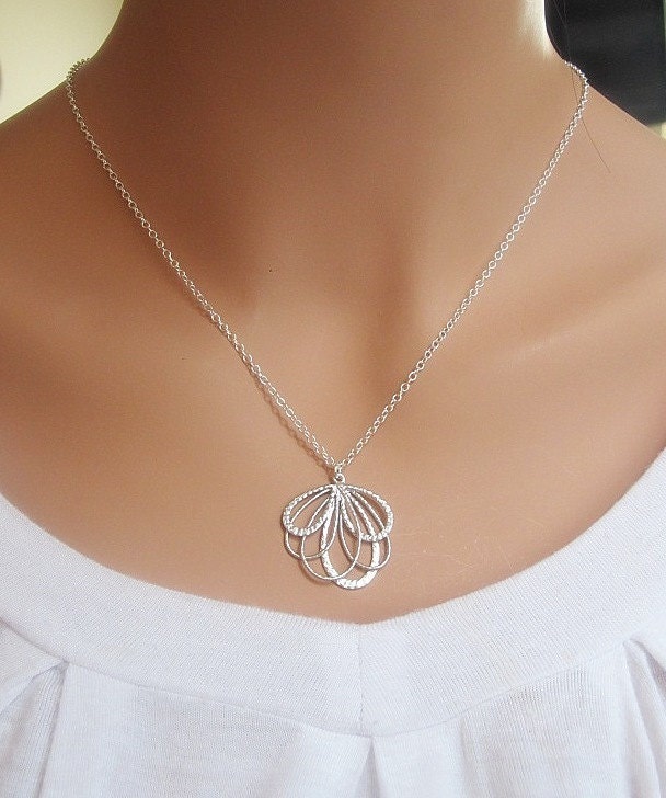 FEATHER necklace in SILVER