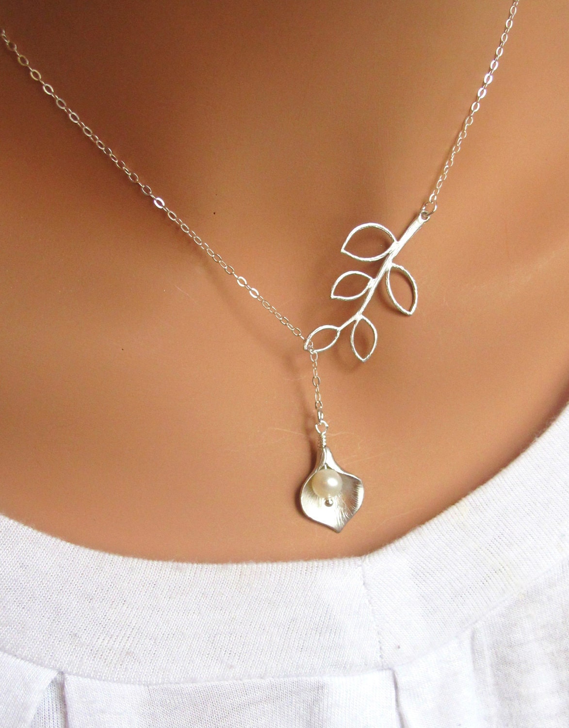 Calla Lily and Branch sterling silver lariat necklace. Bridal. Wedding. Bridesmaids Gift. Everyday Wear.
