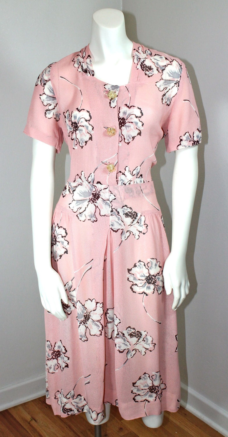 1930s / 1940s Dress REMEMBER ME Flower Print Dress With Celluloid Knot Buttons