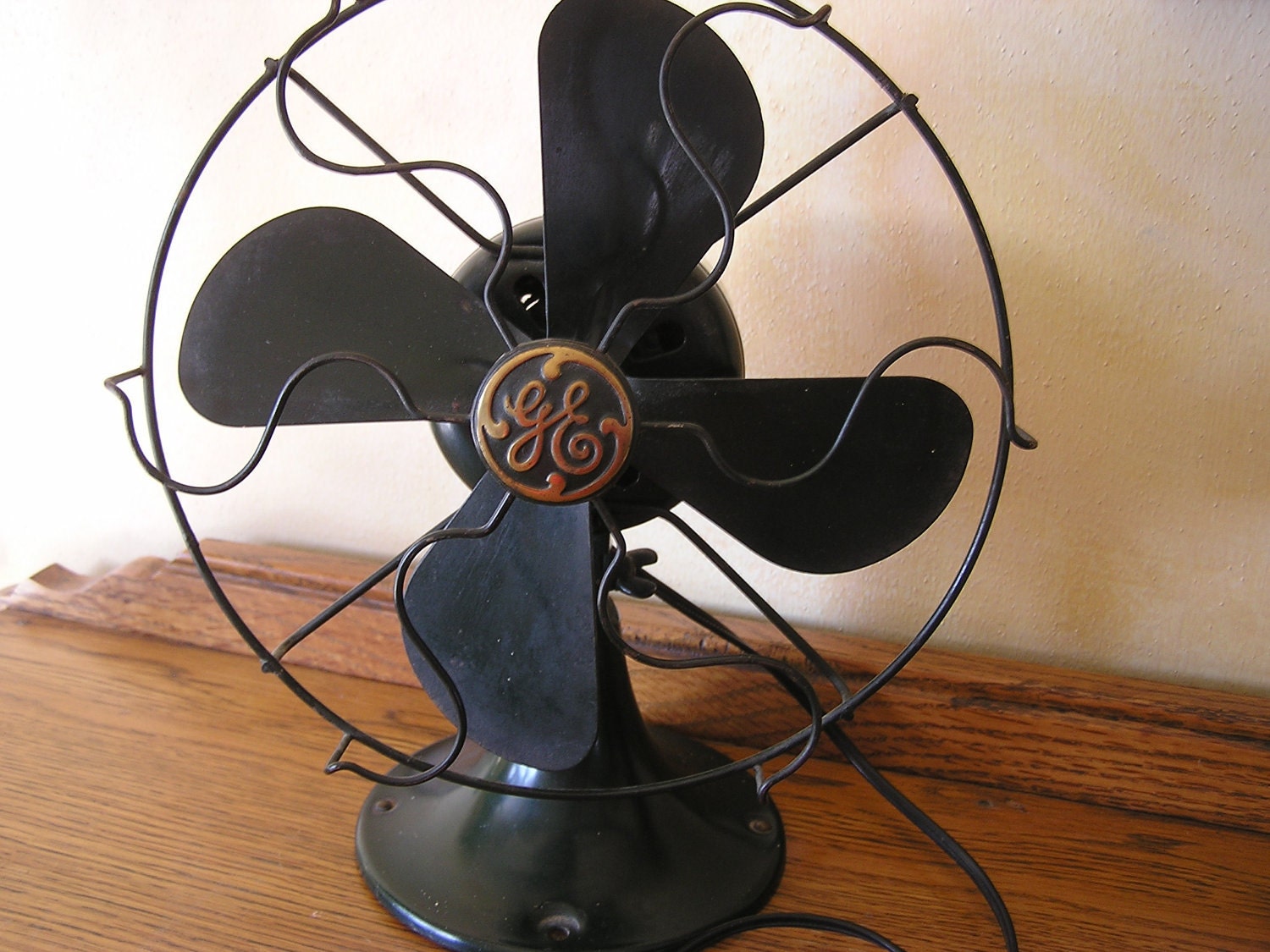 ReSERVED for OWSUPPLY//////////Ge 1937 Non-Oscillating FAN GReeN ART DEC0 4 Blade Works
