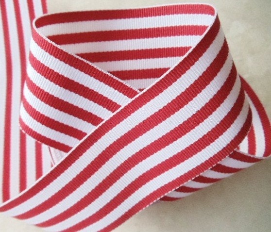 Crisp Red and White Classic stripes 1 1/2 inch woven grosgrain ribbon Il_570xn