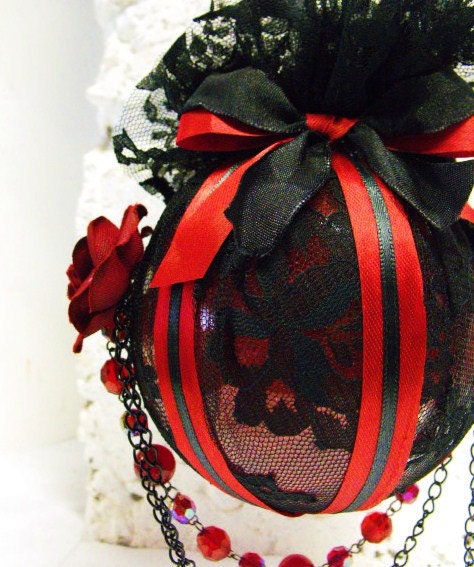 Lady Vampire in Crimson and Black Lace with chains and beaded accents with red and black bows