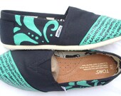 The Betty - Teal and Black Custom TOMS