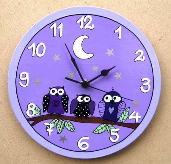 Round Wall Clock With Owls Painting