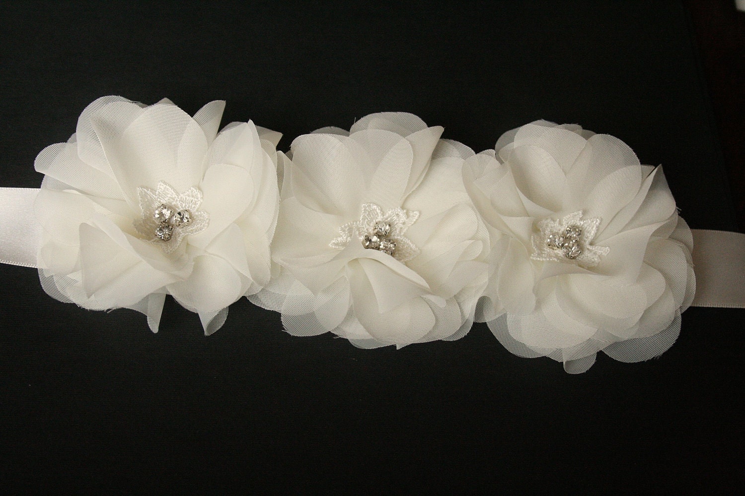 Ivory Bridal Sash, Wedding, Belt, Bridal Accessories, Satin Ribbon Sash, Beaded Bridal Sash, Flower Sash, White