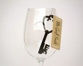 20 Place Cards, Key to my Heart, Wine Glass Decor, Cutout, Scrapbook, Papercut by Mama Tita