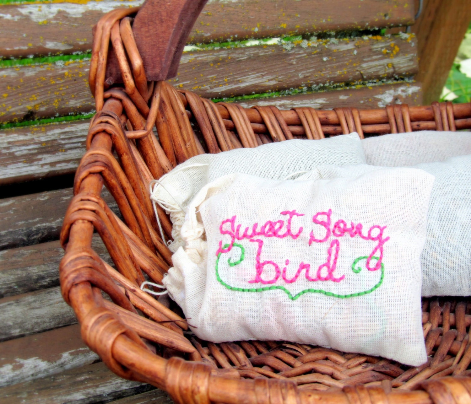 Muslin Drawer or Dryer Sachet