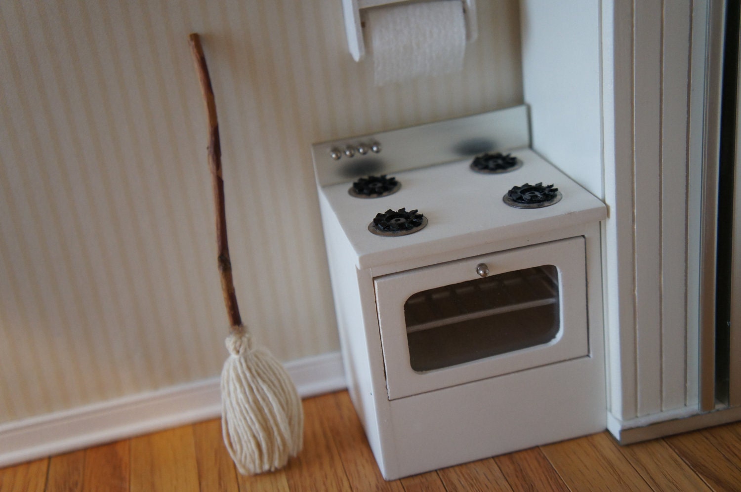 White Dollhouse stove Miniature Dollhouse Oven by AutumnsRose