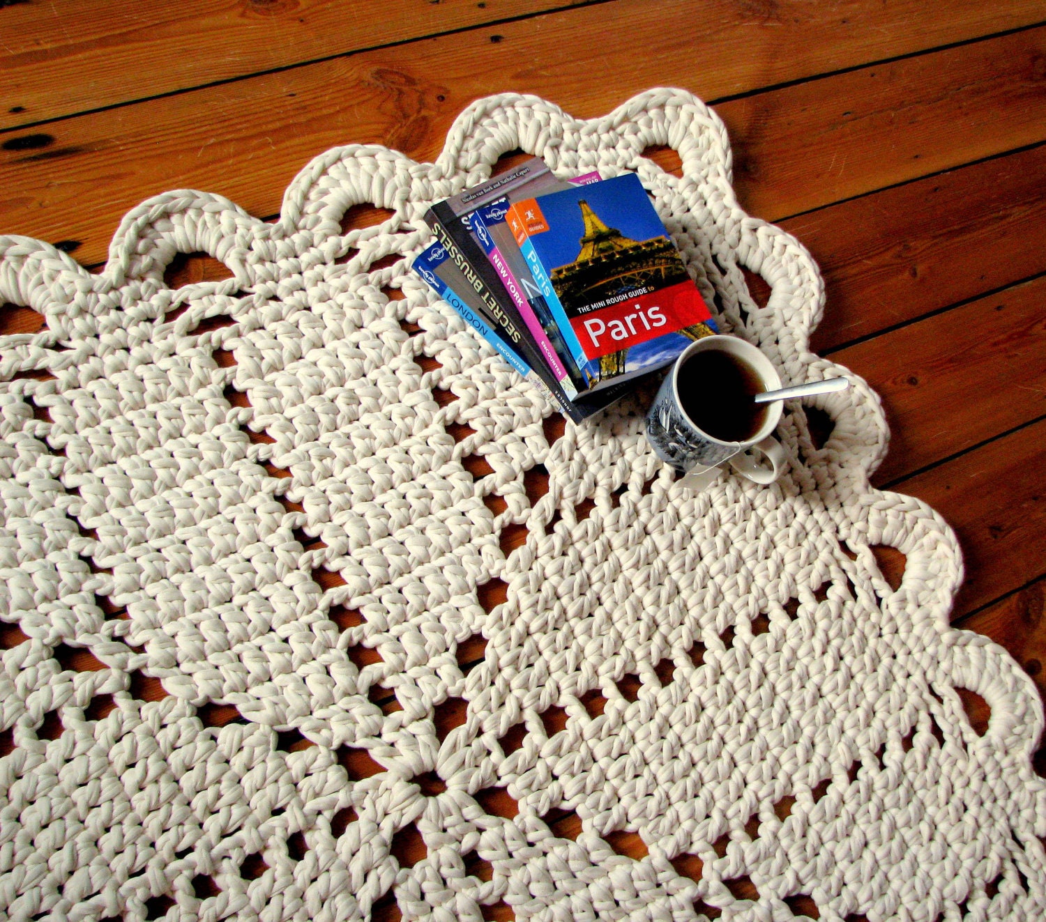 Granny square rug crochet area rug 80x80cm / 31x31 inch cream (off white)