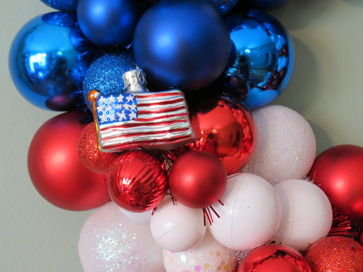USA FLAG PATRIOTIC Ornament Wreath with Flag Ornament
