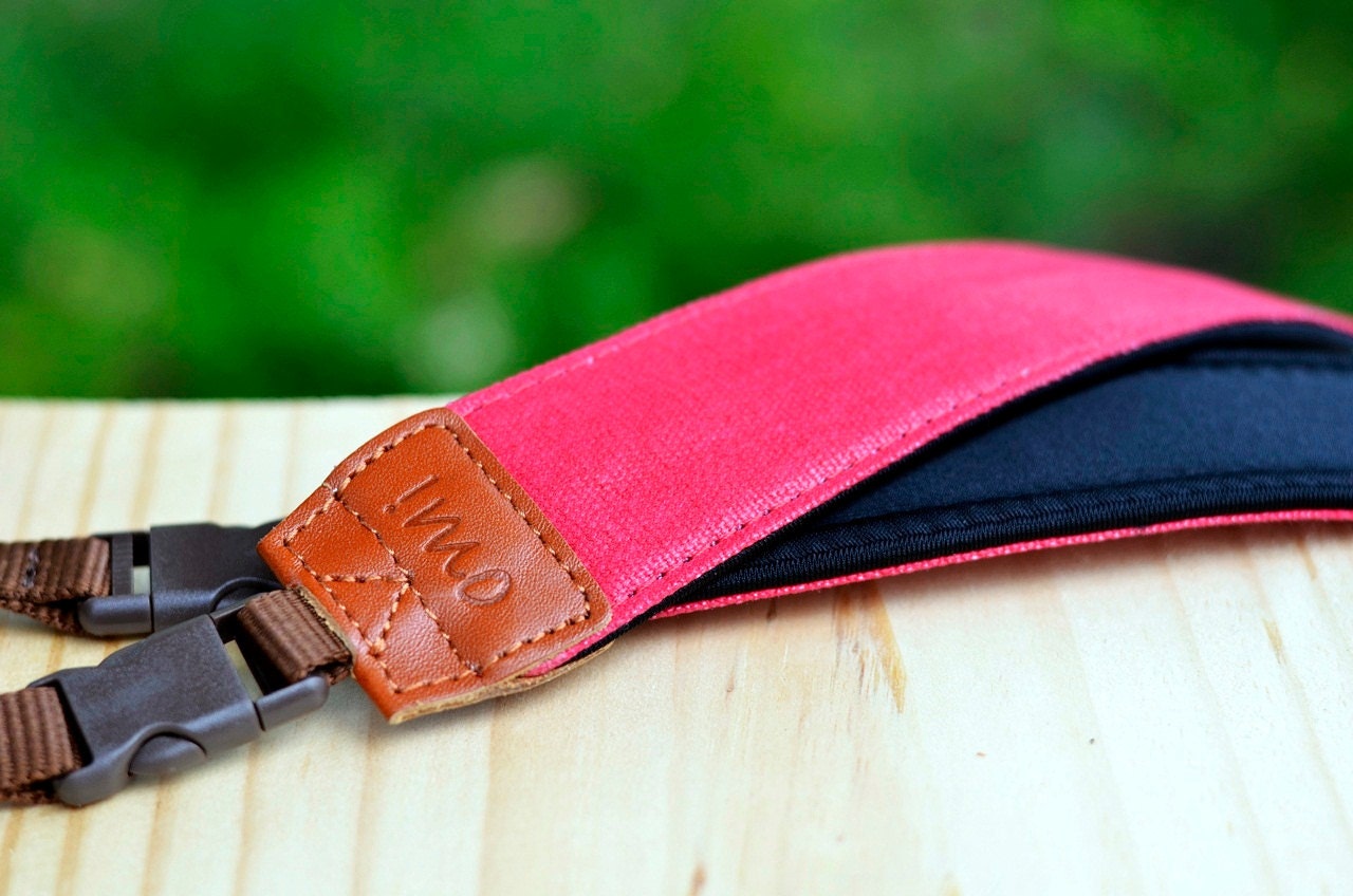 Discounted Apple Camera Strap suits for DSLR / SLR with Quick Release Buckles