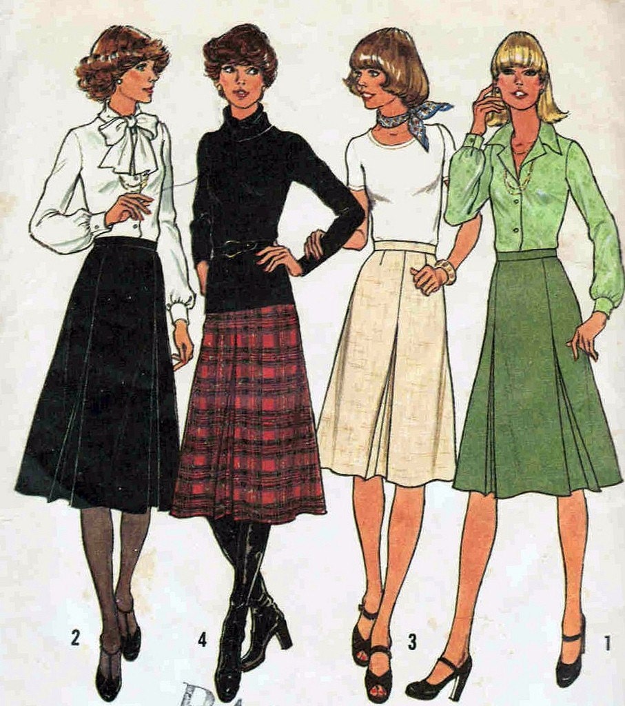 1976 Skirt with Inverted Pleats Simplicity 7625 Size 12 Waist 26.5 Bust 34 Vintage 1970s sewing pattern