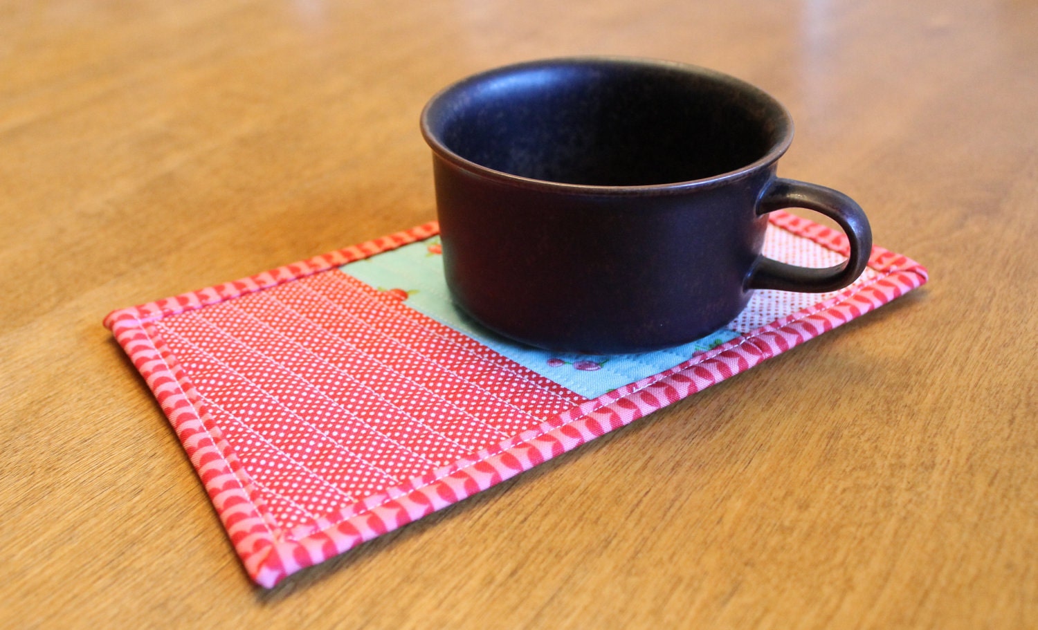 Quilted Patchwork Mug Rug in Ruby