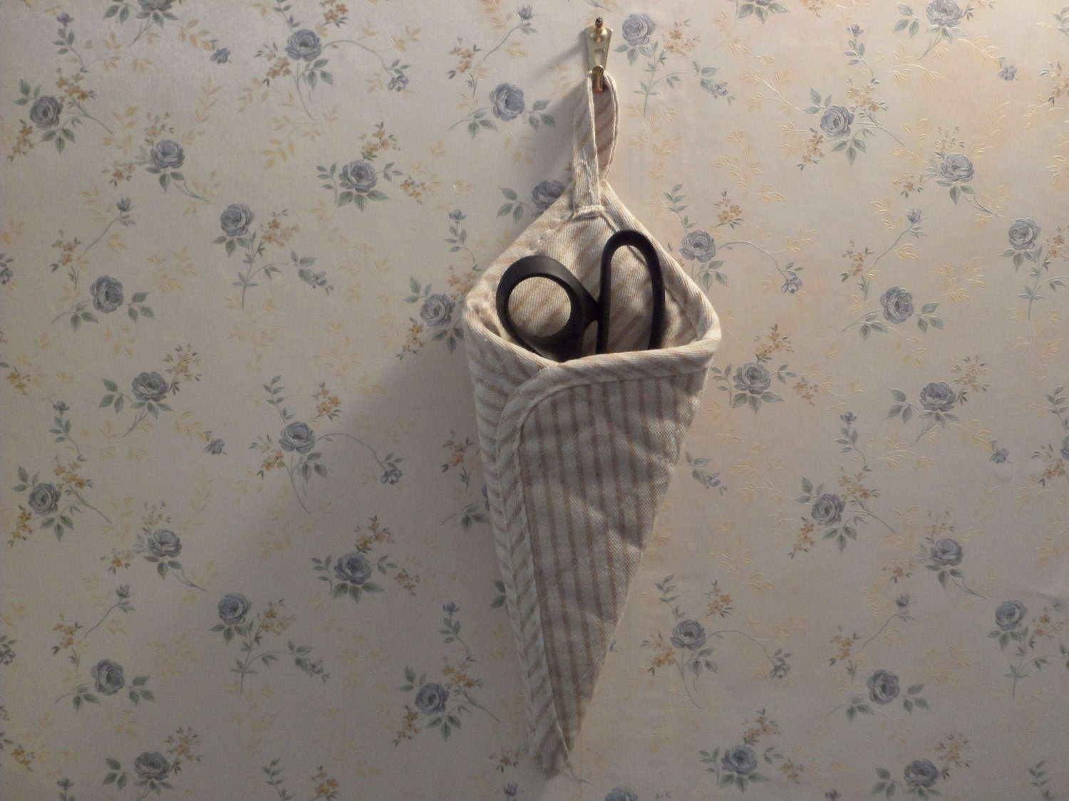 Quilted Hanging Scissor Holder/Sheath