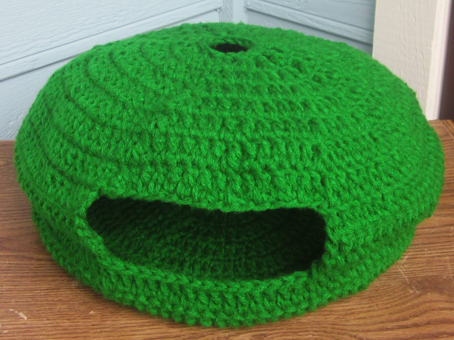 Made to order Crochet Pet house Collapsible Bed for cats or small dogs