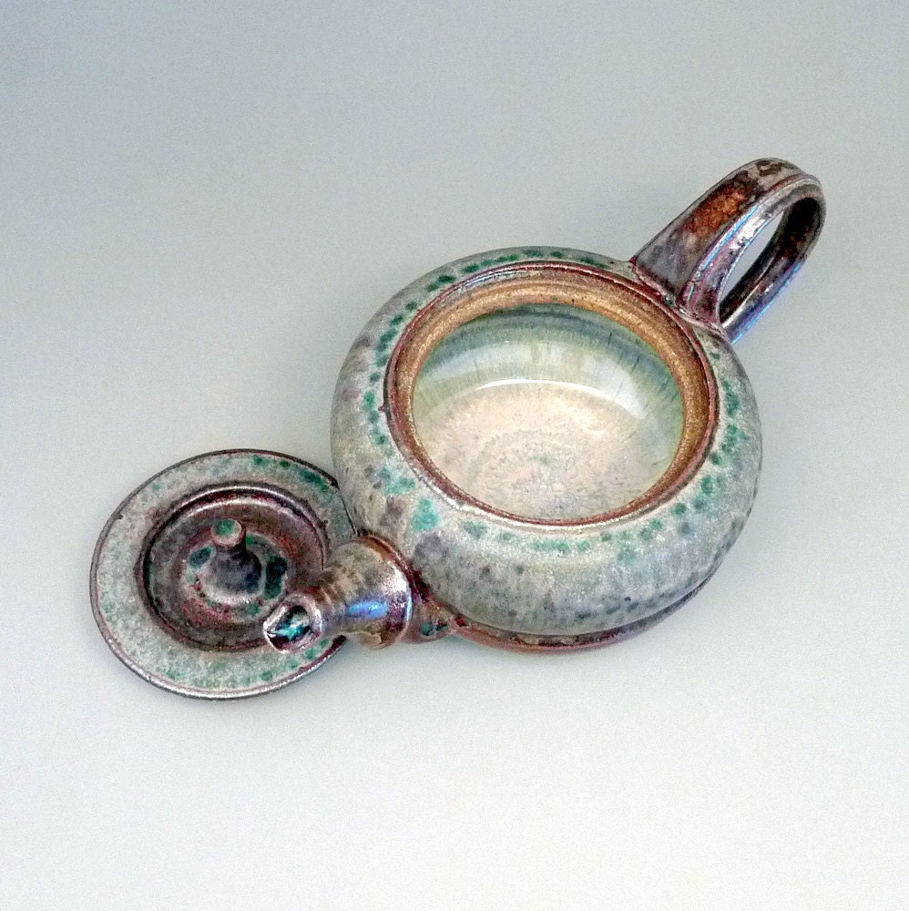 Spotted Teapot (of the lost glaze)