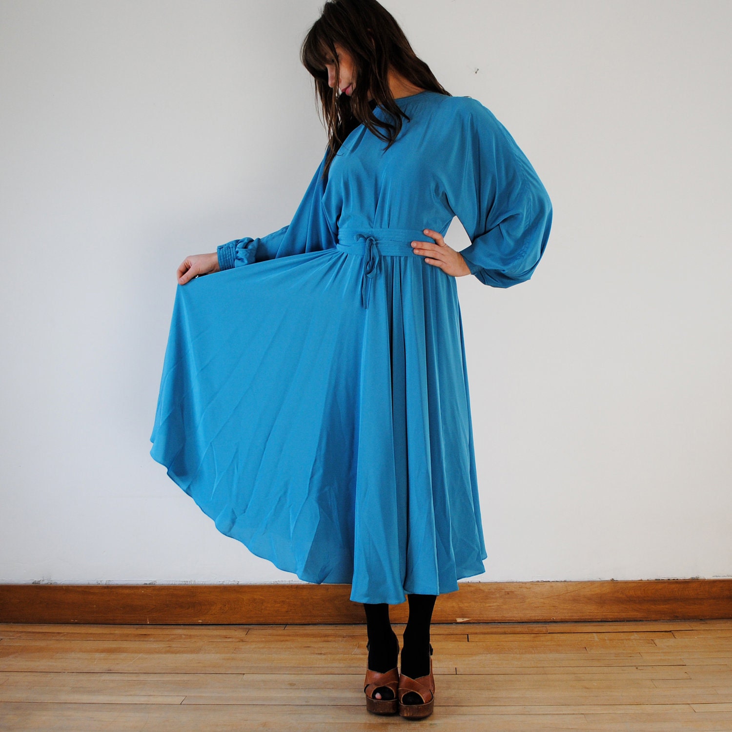 vintage dress / blue maxi 70s style dress (m)