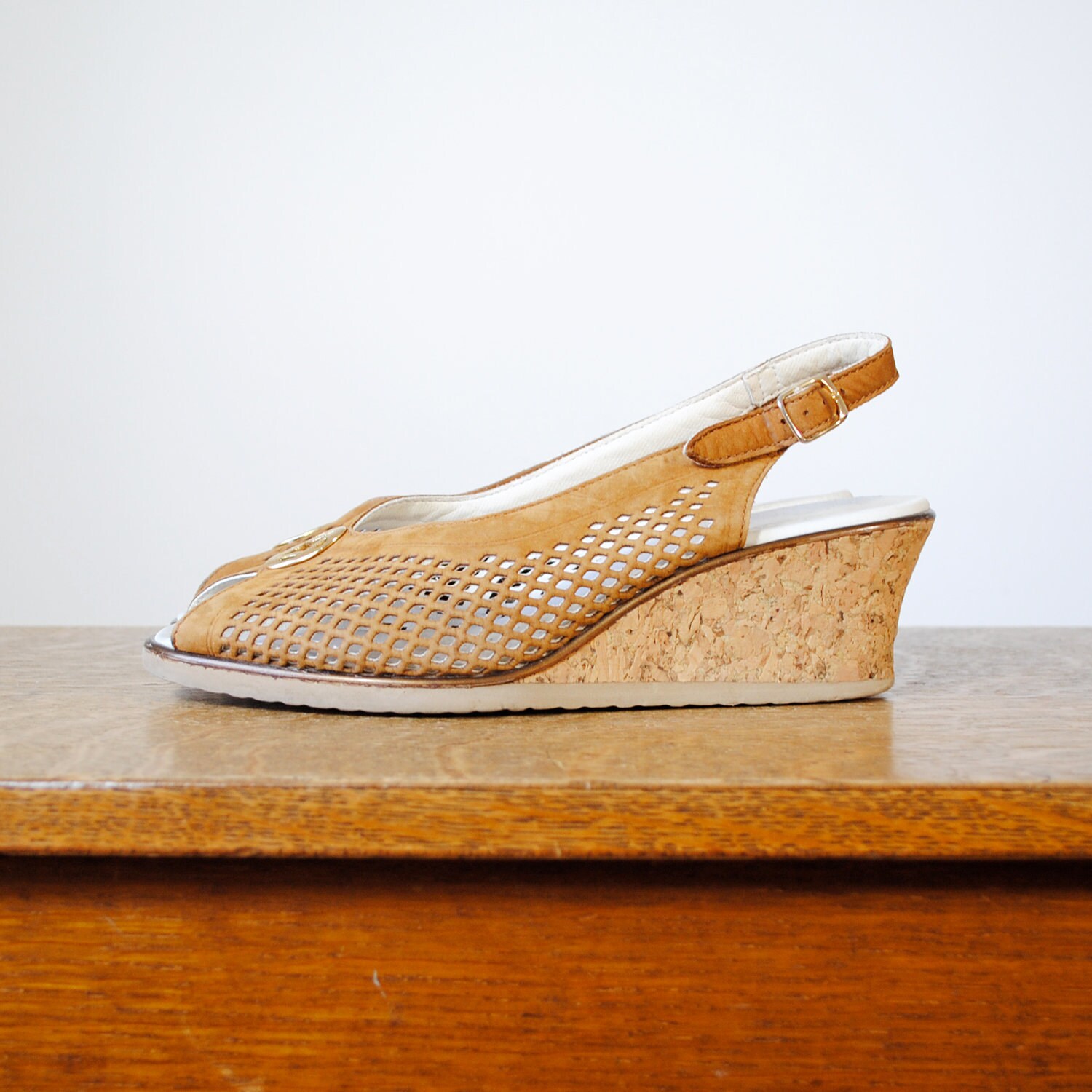 vintage shoes / cork wedge / brown suede with cutouts (size 9.5 eur 41)