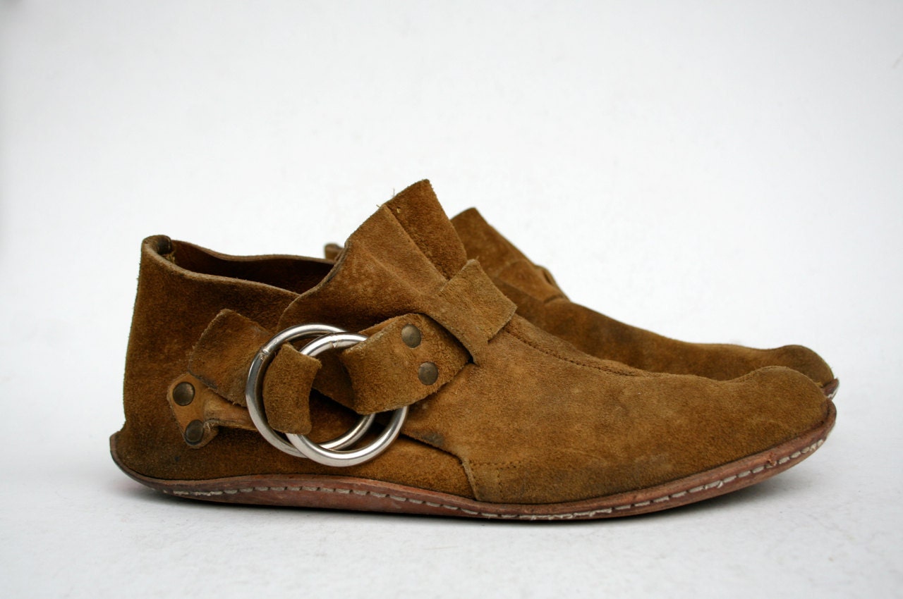 Vintage Shoes Suede Hippie Style with Moccasin Soles by xoUda