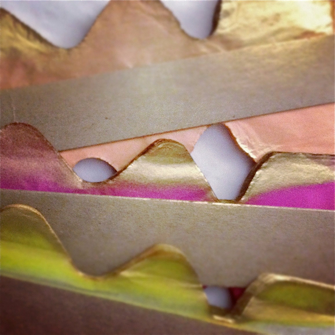 Neon Gold Punch 5 Fancy Frill Fans Tissue Garland