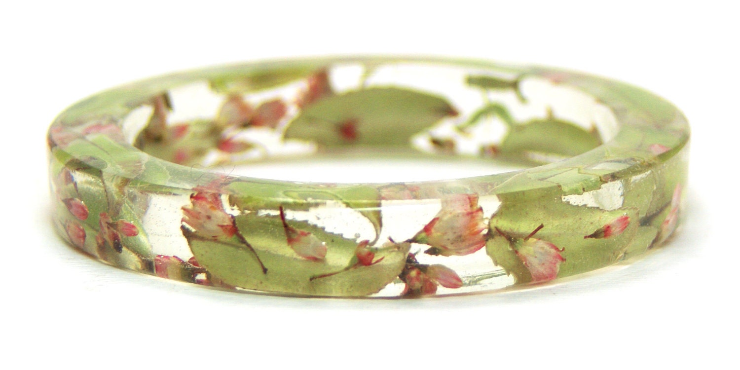Flower Bracelet-Flower Jewelry-Pink Bracelet-Green Bracelet-Resin Bangle-Jewelry with Real Flowers-Green Jewelry-Green Leaves- Pink Jewelry