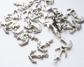 40 Vintage silver tone Anchor Charms HC091