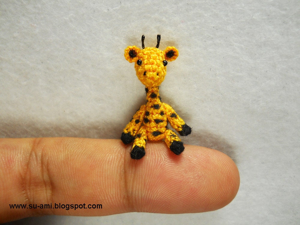 Tiny Walking Giraffe - Micro Dollhouse Miniature Crochet Animals - Mini Amigurumi Giraffe Plush Toy - Made to Order