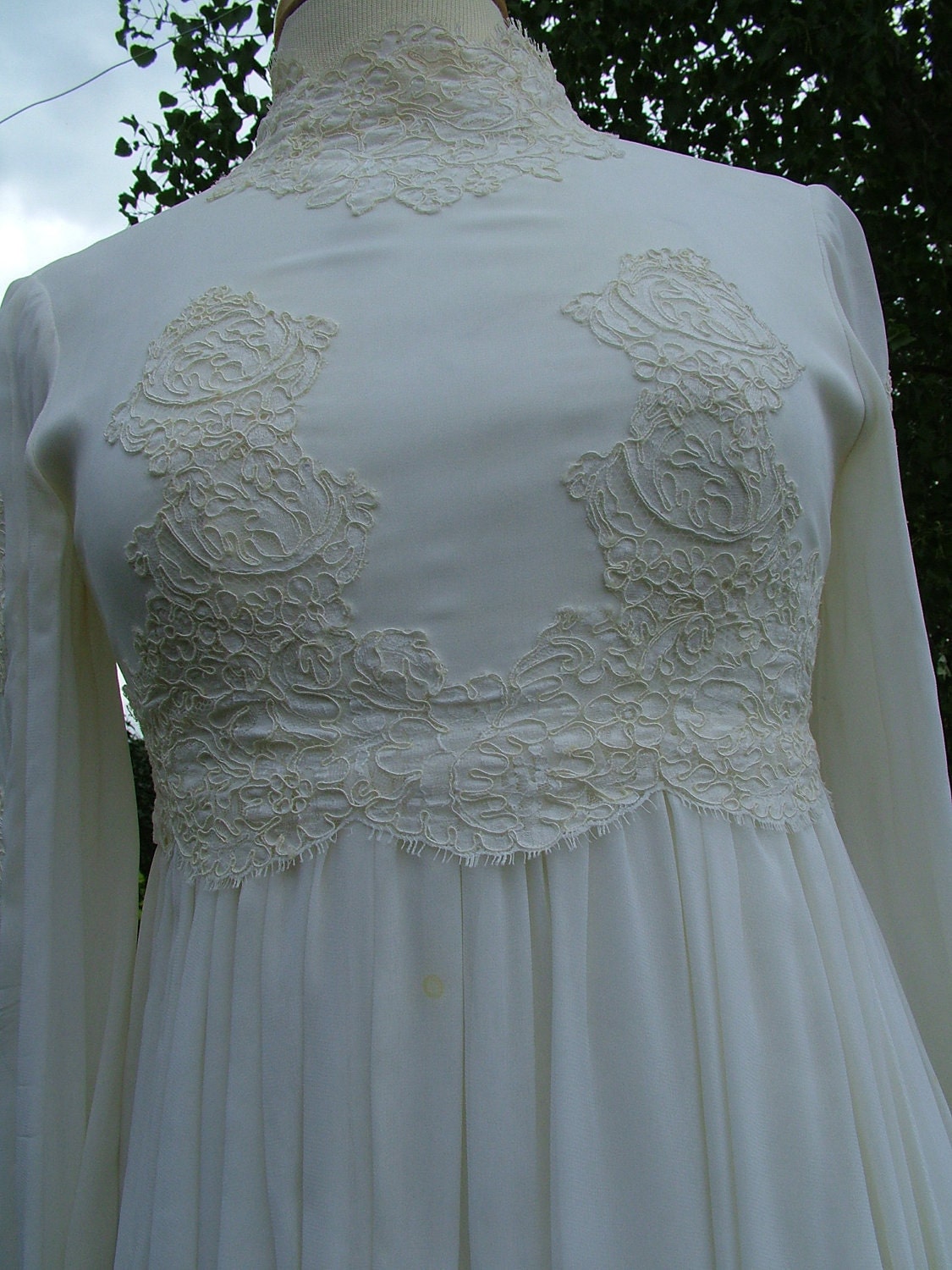 Wedding dress 1970s vintage bridal gown empire waistline crepe chiffon