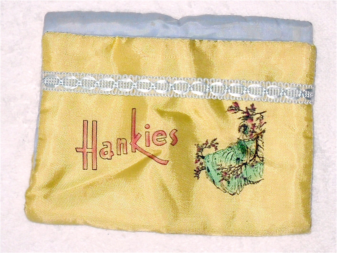 Vintage Hankies Holder