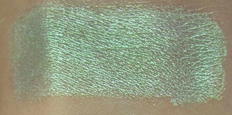 Spring Fling - Light Satin Green Mineral Pigment Eyeshadow