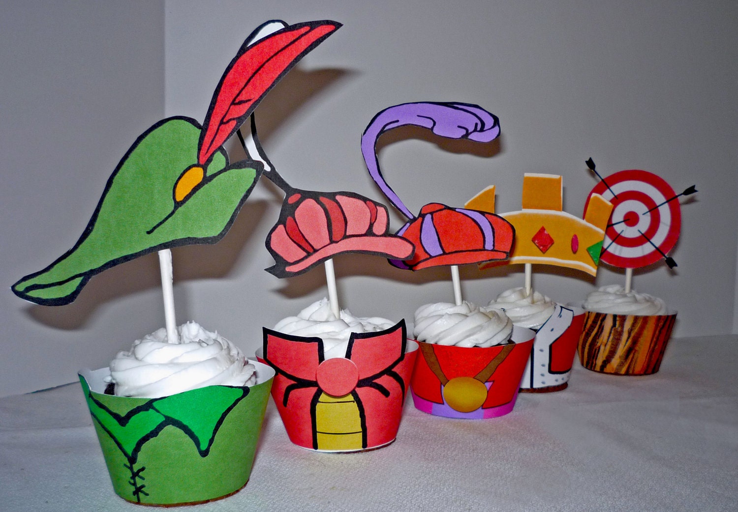 Robin Hood Cupcake Wrappers and Toppers