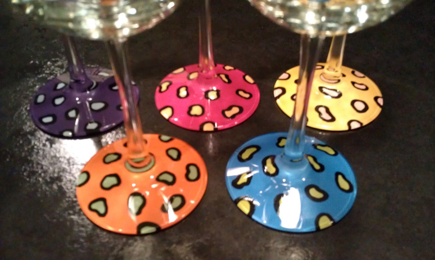 Animal print wine glasses: Bottom only