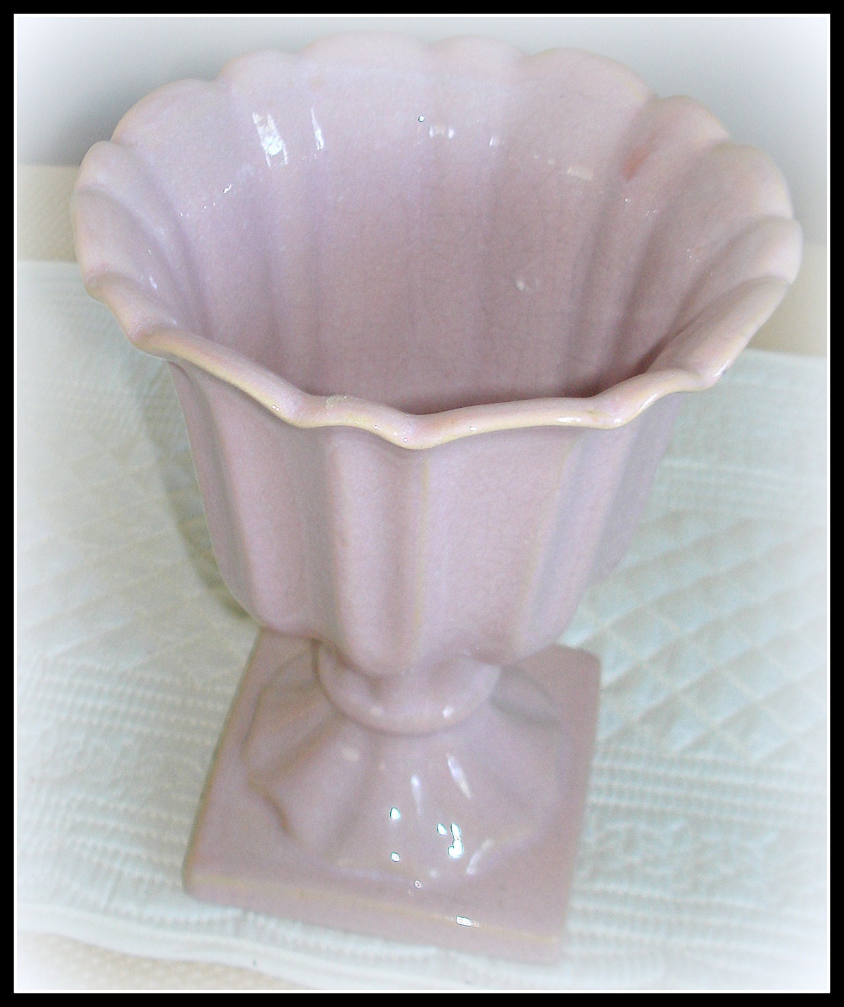 Vintage Pedestal Vase in Mauve Rose Color. Crackle Finish. PRICE REDUCED. Ruffled Edge