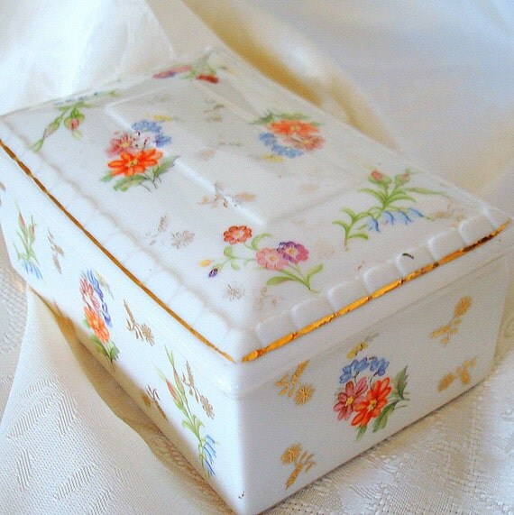Vintage Rectangular Box. Porcelain with Lid. by fineoldthings