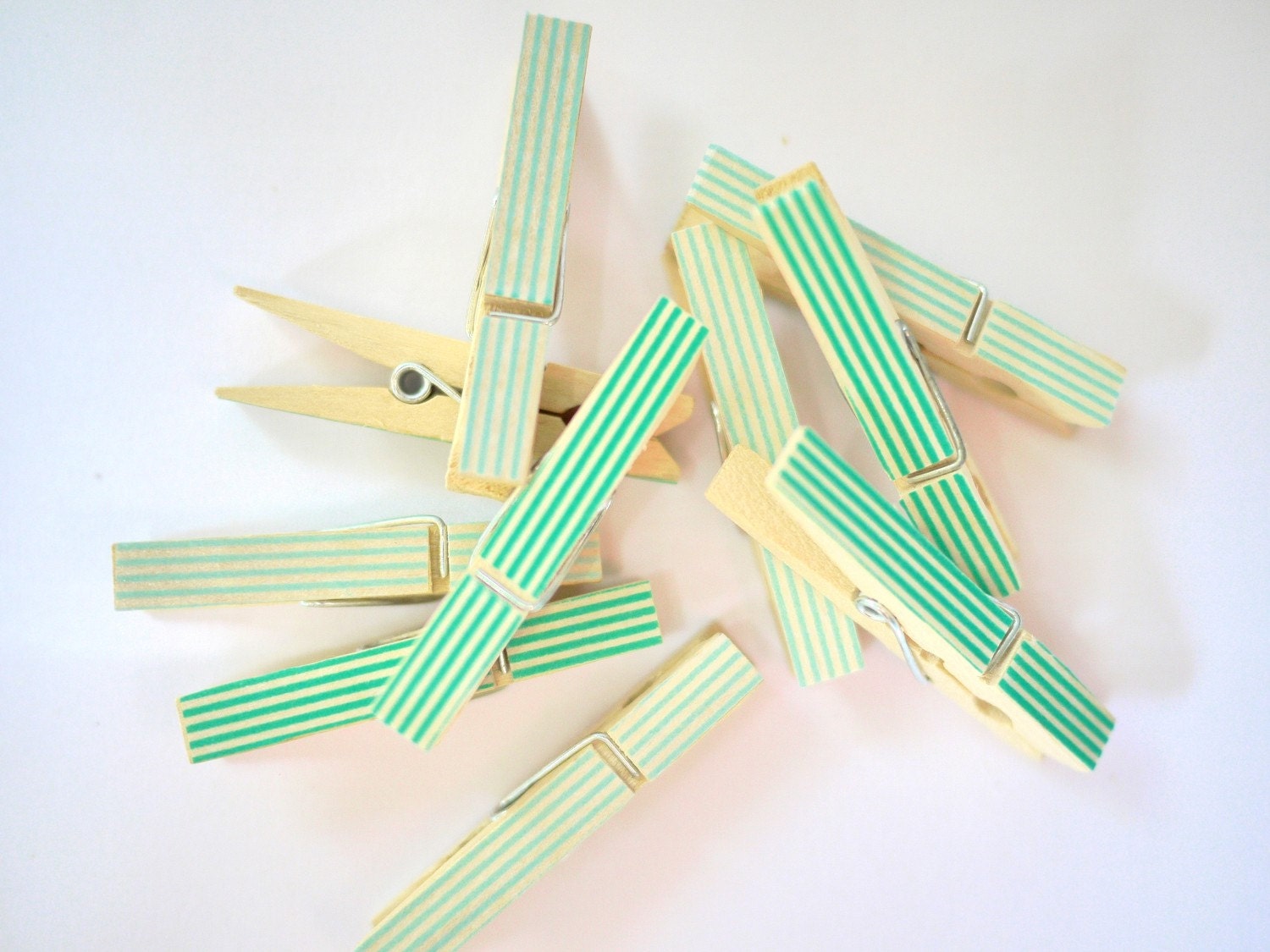 Clothes Pins 8pk - Mint and Lime Green