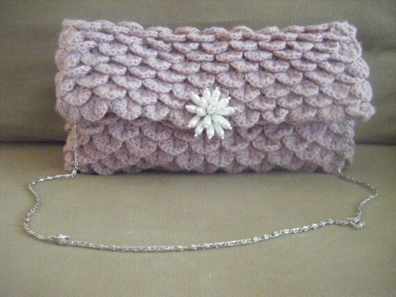 Clutch Crocodile Oversize Crochet Pattern INCLUDE instructions to make Brooch Pearls