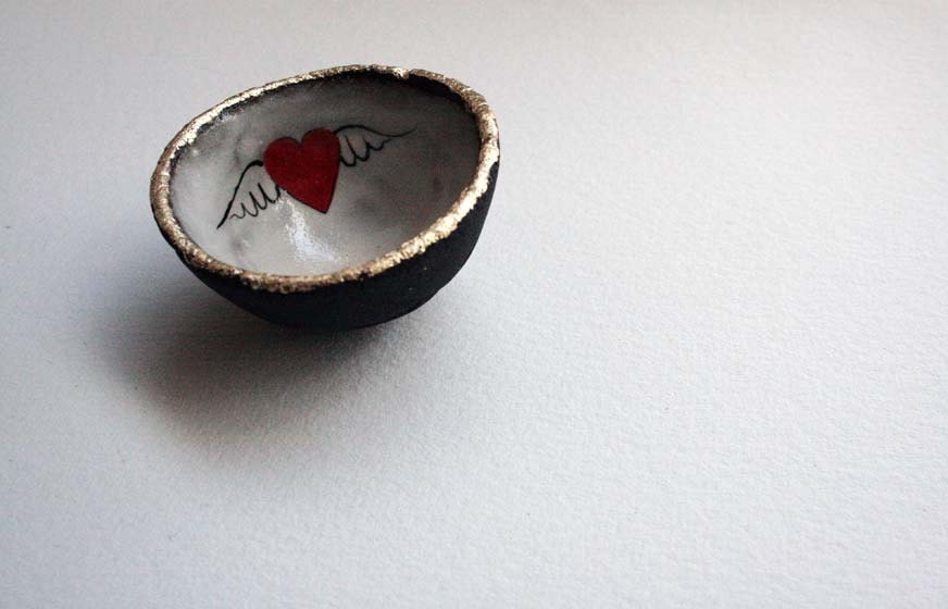 Tiny winged love heart bowl - ring bowl - Valentinesday gift