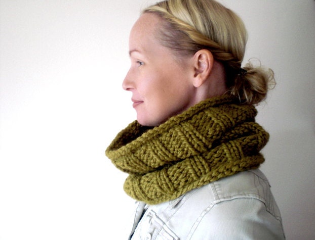 Knit green chartreuse cowl / autumn / spicy green / winter / urban rustic / hot olive / neck cozy / neck warmer / scarf / unisex