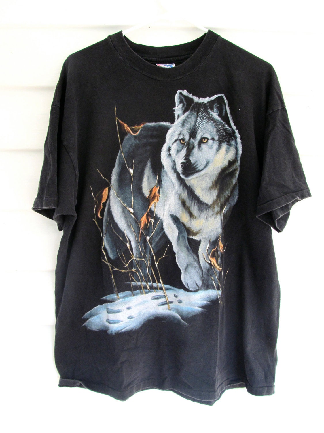 Wolf Tee