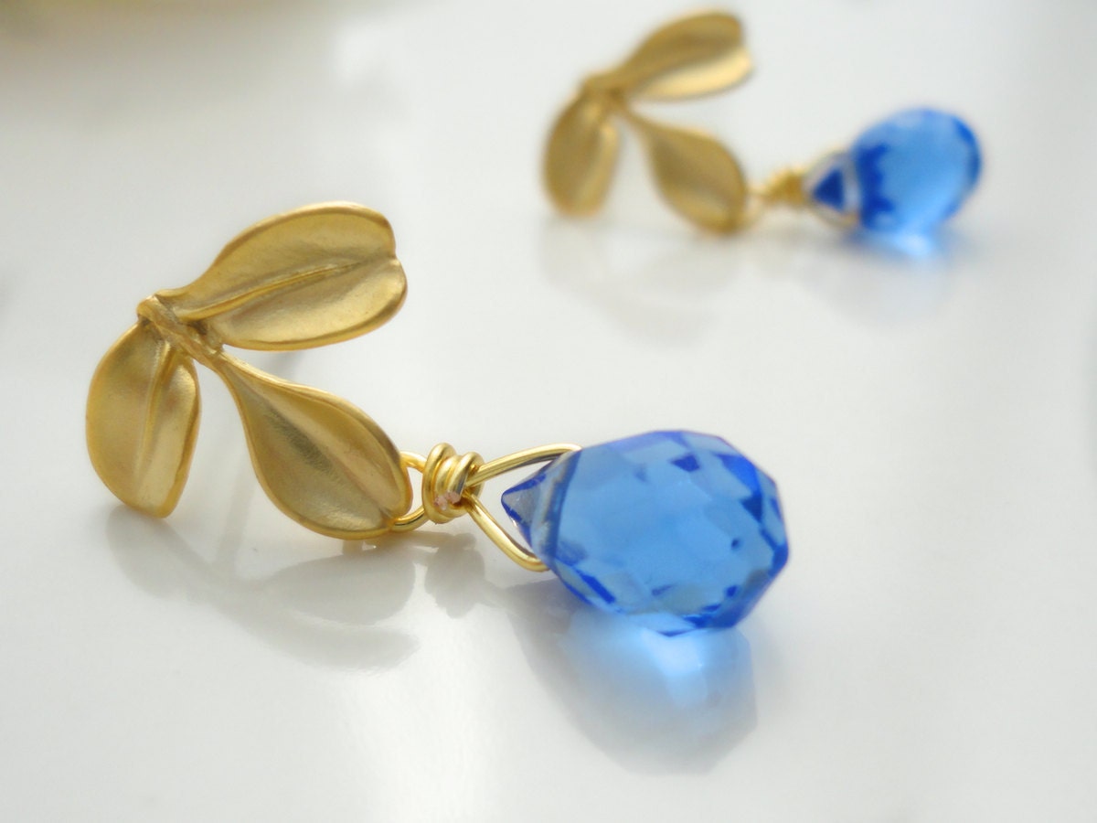 Raindrop Earrings Botanical Teardrop Earring Romantic Raindrop Jewel Sapphire Blue Gift Sweet Cute Elegant Chandelier Delicate Simple