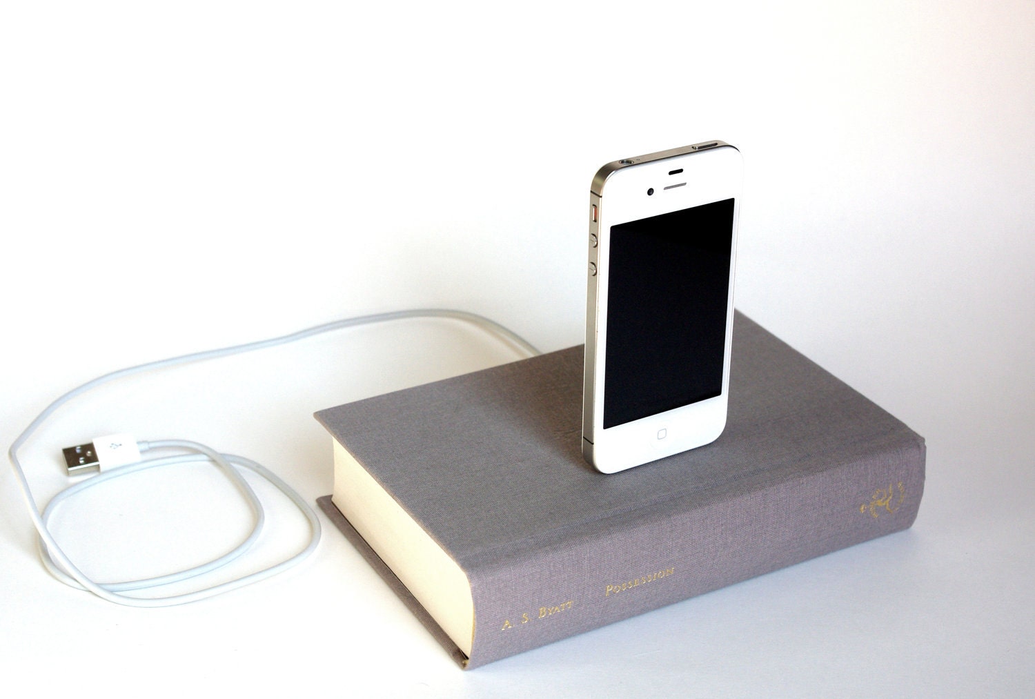 Shade of Gray booksi - Possession by A.S. Byatt - Book Charger for iPhone and iPod