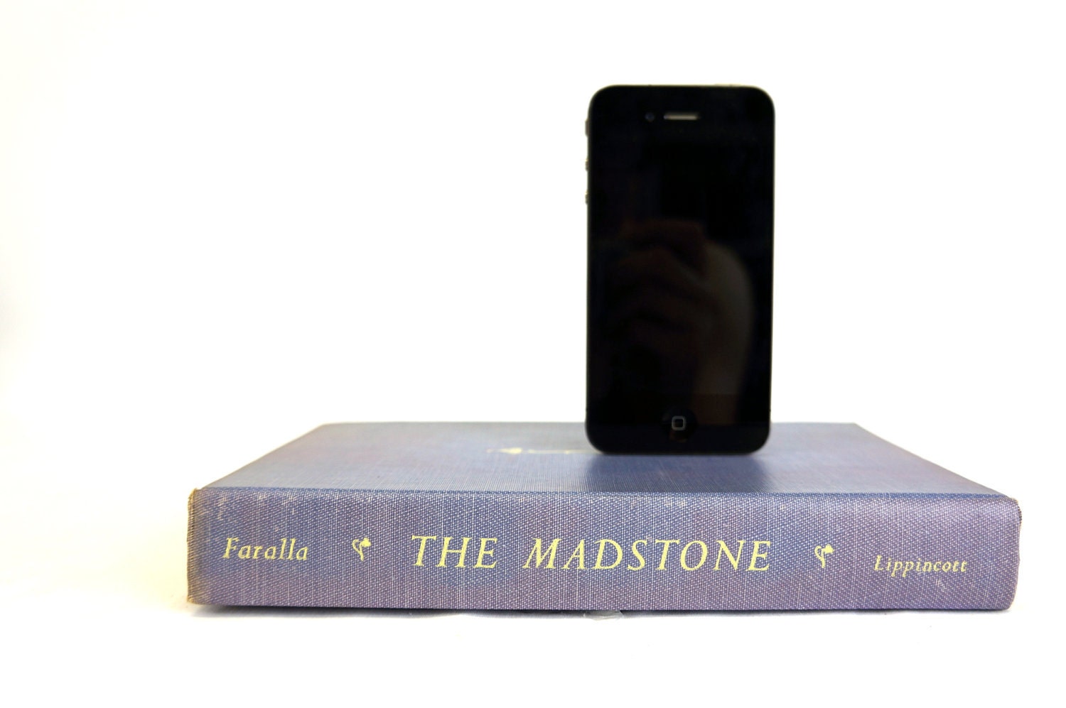 1958 booksi Book Dock for iPhone and iPod - Madstone