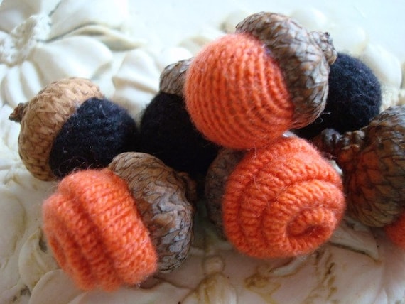 7 CASHMERE ACORNS Jet Black and Orange Bowl Fillers Felt Felted Wool Acorn Halloween Shabby Chic