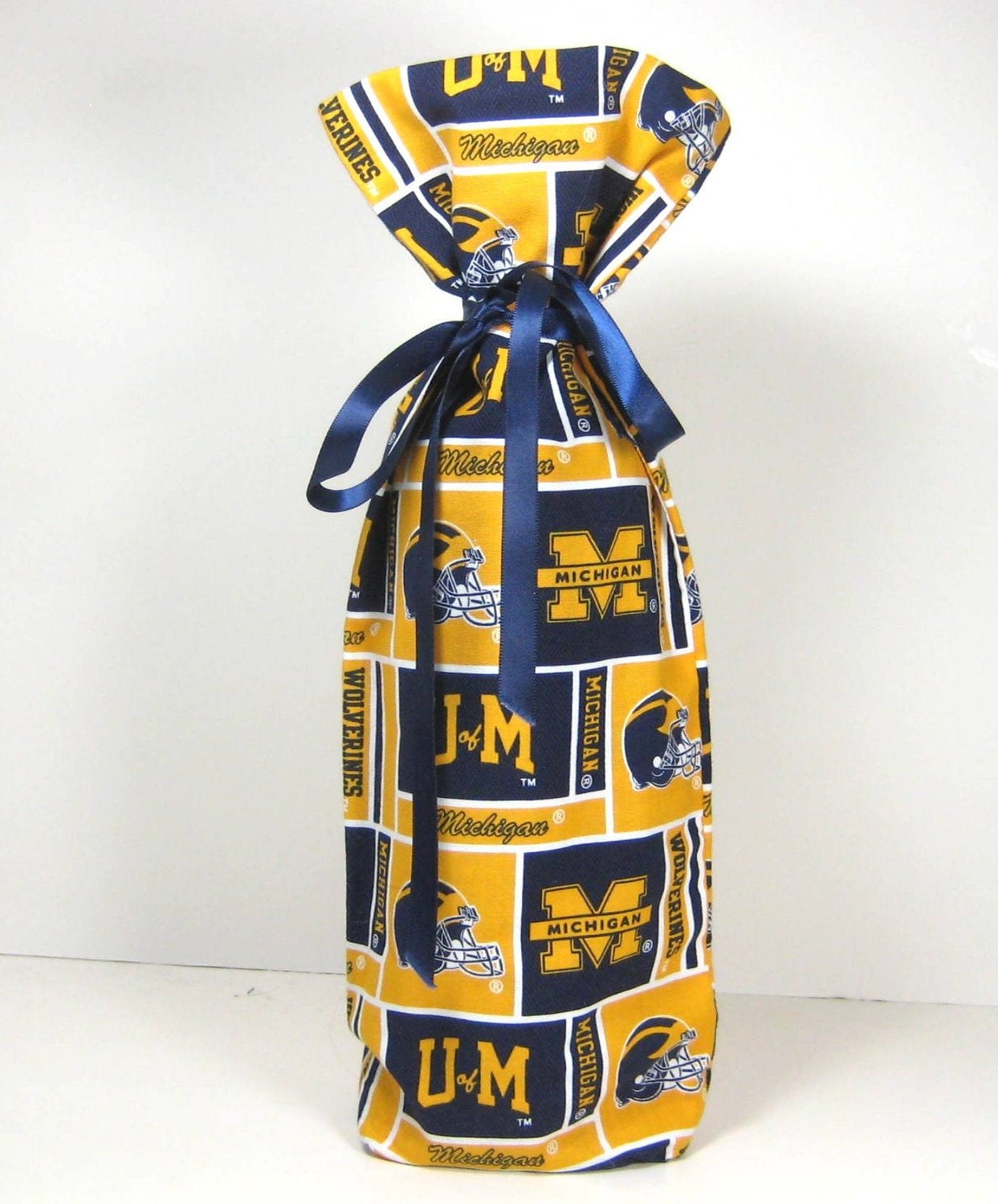 University of Michigan Class Wrap Wine Gift Bag