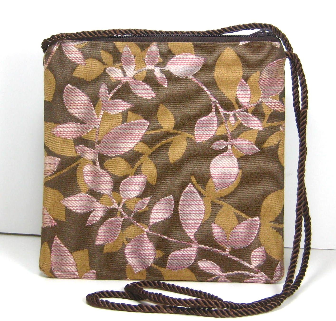 Leafy Pattern on Brown, Caryn Hipster Pouch