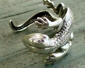 Steampunk ring finger cuff CUTE lizard-GECKO ADJUSTABLE ring victorian goth wicca witch wizard