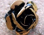 MAGICAL Flower  ADJUSTABLE ring --- FREE gift box