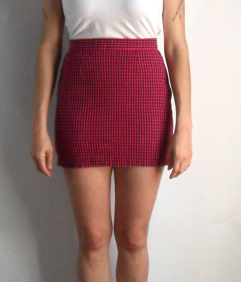 black and pink miniskirt - 90s high waist gingham skirt - fuchsia mini skirt - S XS