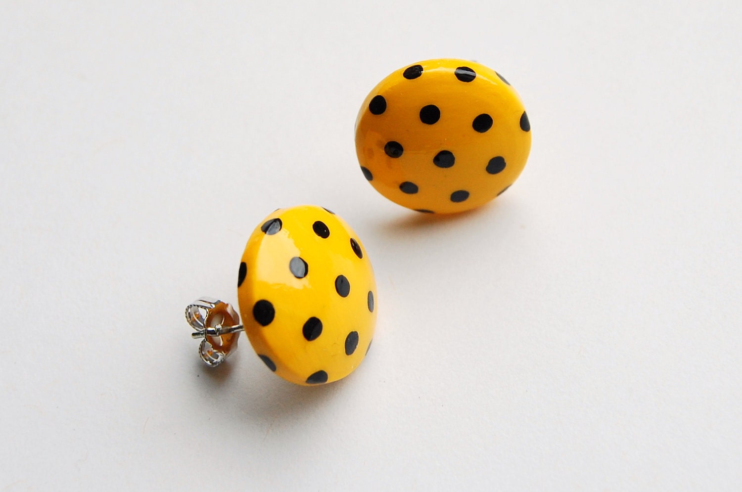 Post earrings - Hand painted yellow polka dot - fineDollyLolly
