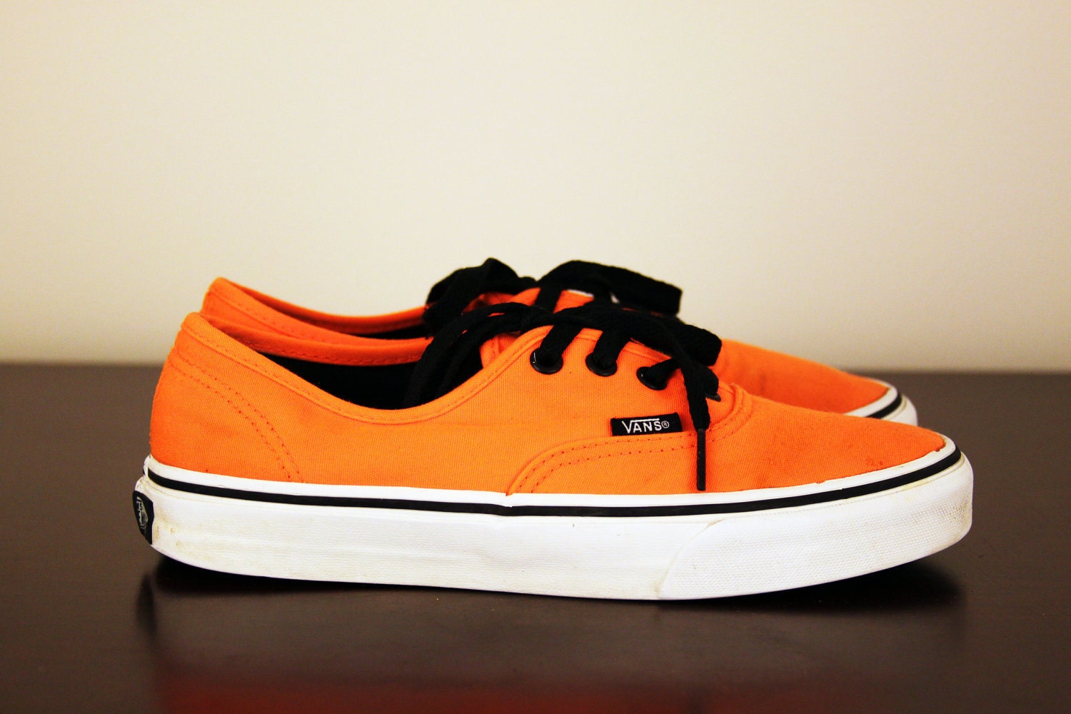 Vtg 90s VANS Neon Orange Tennis Shoes Sz 8